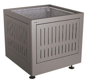 Tout acier - Habillage : tôle acier pliée épaisseur 2 mm, peint sur galva en monochrome ou bicolore selon nos coloris (voir nuancier).