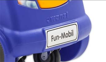 Chariot libre-service avec voiture pour enfant - 41948714-468926585.jpg