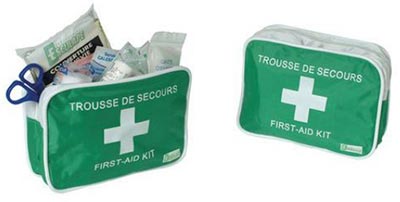 Trousse de secours pour randonnée - 43375492-491152716.jpg