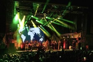 Écran concert  - 48623537-521534769.jpg