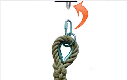 Focus sur la fixation de la corde sur la rail