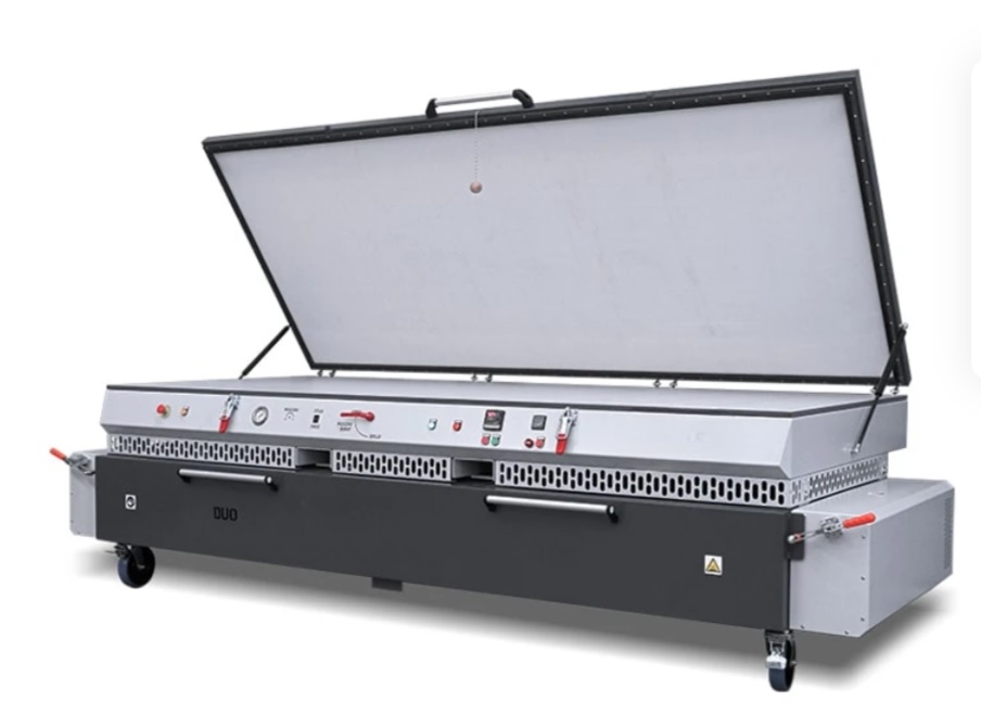 Presses à vide avec four de thermoformage - Zone de presse de 2540 x 1420 mm à 3740 x 140 mm - Température max. 190°C - 76391414-741512741.jpg