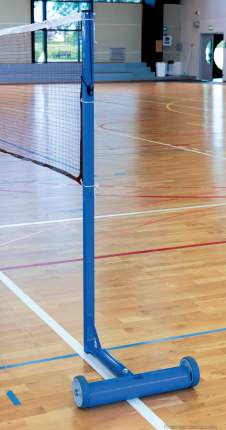 2 poteaux autostables - 1 lest de 20 kg par poteau ou 2 lests de 20 kg par poteau