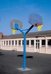 Poteau basket de rue panneau en tôle - 8836036-695611889.jpg