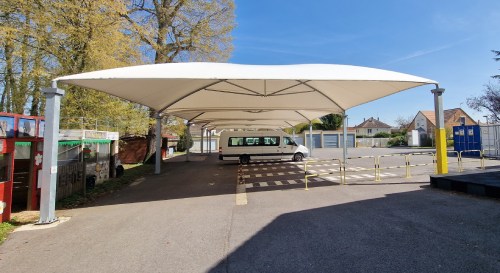 Abri camping-car sur mesure   - 88971266-342621781.jpg