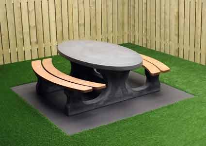 Table pique-nique ovale  en béton - 92337423-156818636.jpg