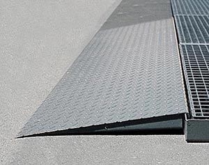 Plate forme de rétention en acier - 94477426-419296112.jpg