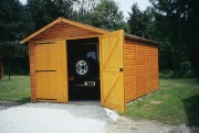 Abri en bois pour voiture