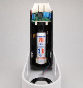 Alarme autonome avec diffuseur de gaz lacrymogène - Surface protégée : jusqu'à 60 m² - Volume traité : jusqu'à 225 m³ - Sirène : 105 dB