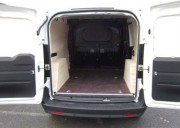 Aménagement en bois pour Opel Combo