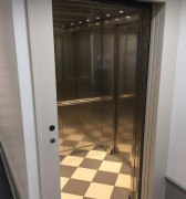 Ascenseur électrique dessertes en équerre ou 3 faces