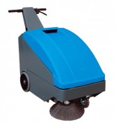 Balayeuse accompagnée électrique 680 mm - 2700 m²/h