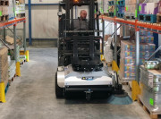 Balayeuse industrielle pour chariot-élévateur