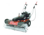 Balayeuse manuelle de neige et saleté