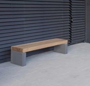 Banc béton et bois exotique