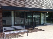 Banc en acier galvanisé - L 1800 mm - Hauteur assise 407 mm