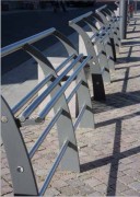 Assis debout en acier galvanisé de 1 à 2 m