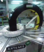 Banderoleuses orbitales pour produits ronds