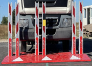 Bloqueur de route type ralentisseur