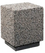 Borne carrée en béton