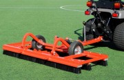 Brosse de scarification gazon à attelage