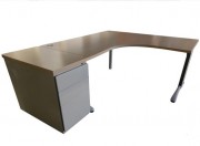 Bureau symétrique d'occasion