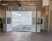 Cabine de peinture automobile