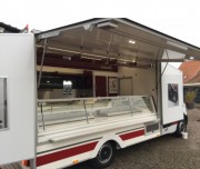 Camion magasin chevaline 350 HLRc