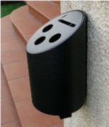 Cendrier mural cylindrique en acier