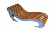 Chaise longue urbaine en bois et en tôle d'acier 6 mm
