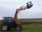 Chargeur télescopique pour tracteur 80CV ou 100CV - Charge 1 tonne - Force 3 tonnes