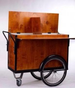 Chariot de présentation ambulant compact