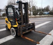 Chariot élévateur frontal 4 roues d'occasion