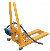 Chariot manipulateur de roues