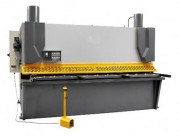 Cisaille guillotine pour tôle