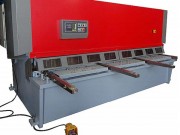 Cisaille hydraulique pendulaire