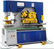 Cisaille poinçonneuse universelle