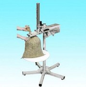 Clippeuse automatique - Dim. L80 x l70 x H140 cm