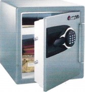 Coffre fort serrure electronique et clé tubulaire
