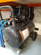 Compresseur d'air occasion - 100l - 8 bar