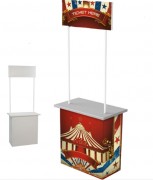 Comptoir d’accueil en carton