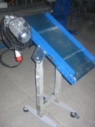 Convoyeur à bande à tasseaux d'occasion - Largeur 350 mm - Longueur 750 mm