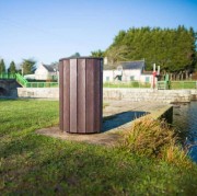 Corbeille en plastique recyclé à lattes