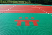 Dalles PVC pour terrain de tennis extérieur