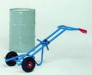 Diable pour manutention de fûts