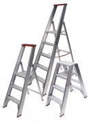 Echelle escabeau double accès - Ht. de travail de 2,5 à 5 m