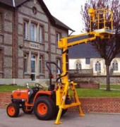 Elévateur à nacelle 7 à 10 m