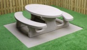 Ensemble table pique-nique ovale en béton - Dim. L221 x P206 x H75 cm