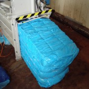 Feuillard de cerclage pour balles de plastique