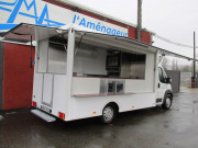Food truck base CITROËN Jumper - Avec une cellule avec ouverture latérale